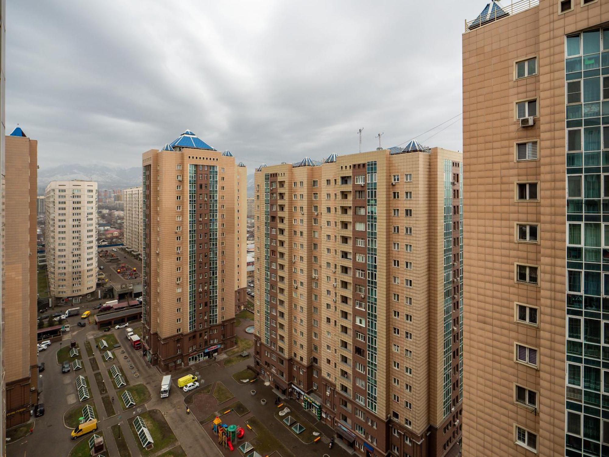 Apartment однокомнатная квартира-студия Almaty